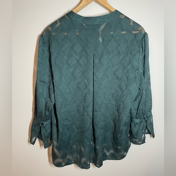 NIC+ZOE Women's Reserve Top in Urban Green - size PM - Picture 2 of 15